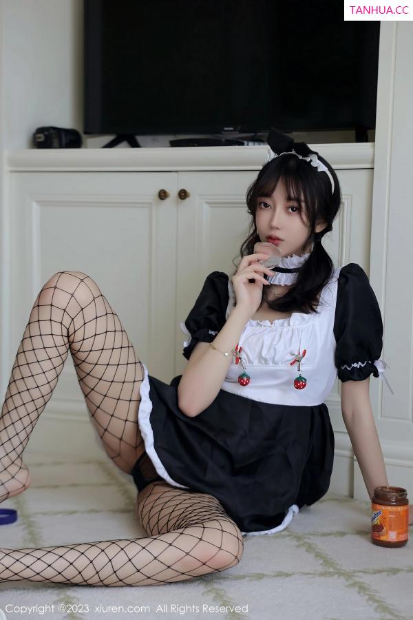 玥儿玥  [XiuRen]高清写真图 2023.08.11 No.7217 玥儿玥er 女仆服美腿第33张图片